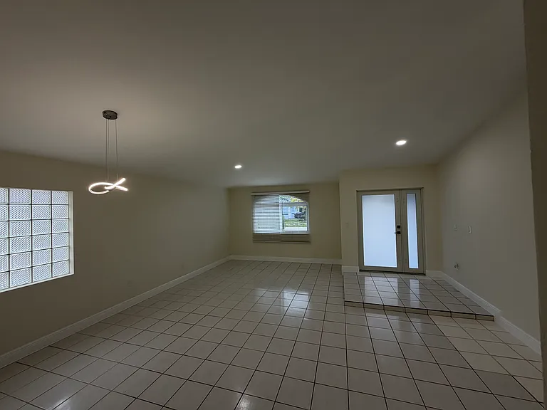 17133 SW 146th Ct — Photo 7