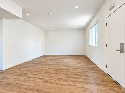 Floor plan 306