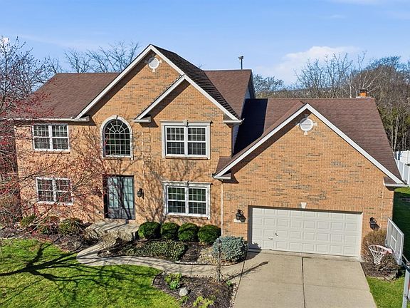 2nd image of 7527 Providence Woods Ct