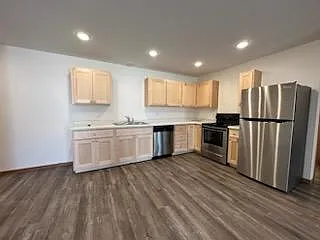Greenfield Estates 3 - 909 — Photo 2