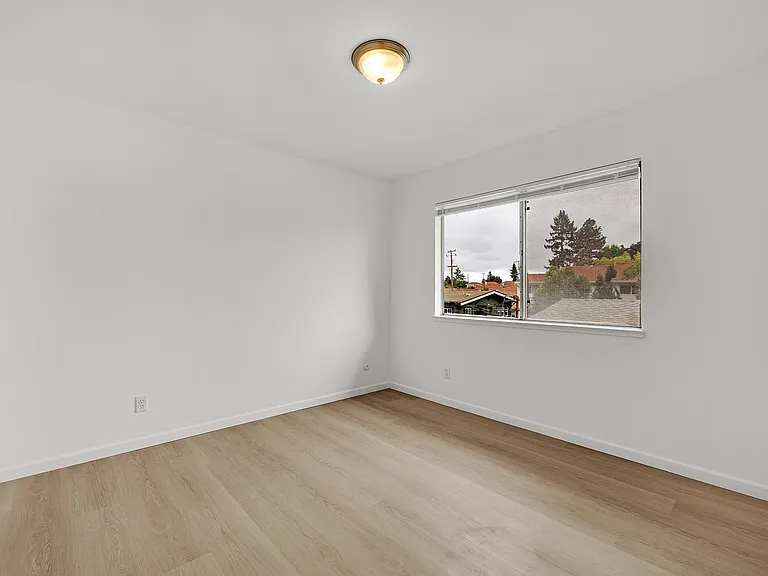 1364 C St #3 — Photo 18