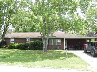 464 Sequoyah Dr, Newport, TN 37821