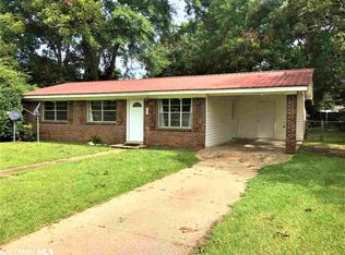 107 Hickory St W, Bay Minette, AL 36507