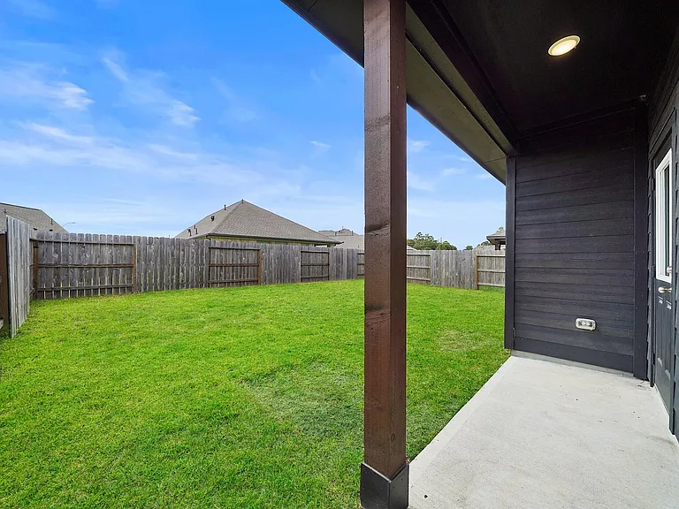 15102 Wiltshire Castle Ln — Photo 14