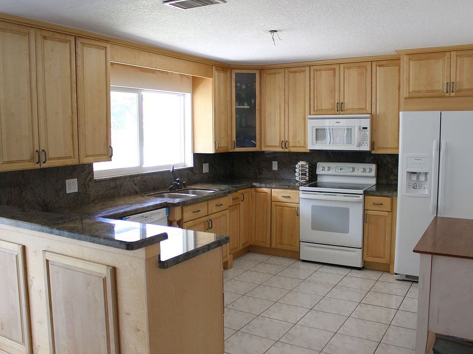 1st image of 6781 NW 32nd Ave