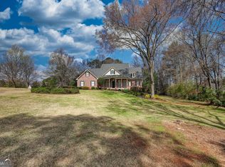105 Meadow Trl, Social Circle, GA 30025