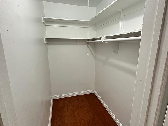 4th image of 11315 Califa St APT 1