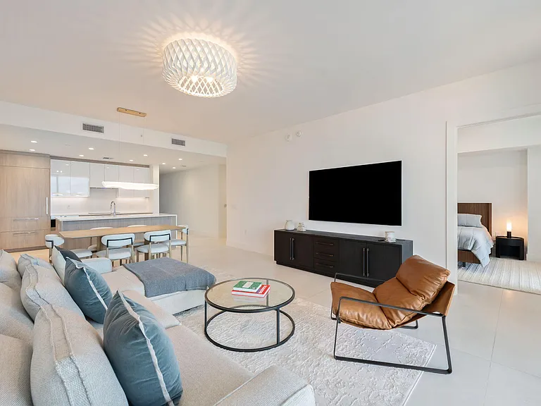 153 N Seabreeze Blvd #1903 — Photo 9