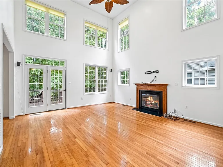 4107 Lakeview Pkwy — Photo 19