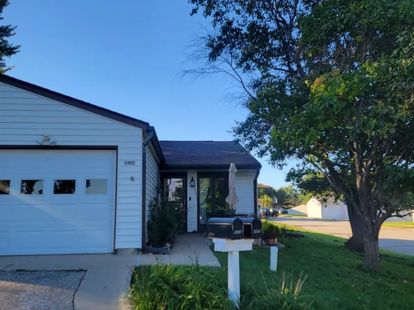 5912 Wolff Ln, Lincoln, NE 68521