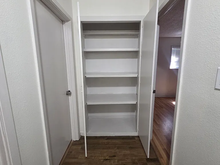 450 Plum Hollow Blvd — Photo 9