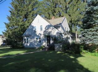 20 Dunnell Rd, Greenfield, MA 01301