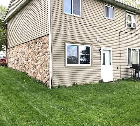 2nd image of 227 Cemetery St
