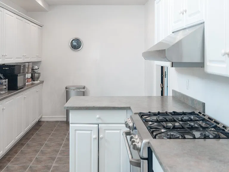 32 Lake Ave #0 — Photo 8