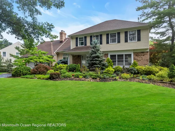 16 Meadows Ln, Ocean, NJ 07712