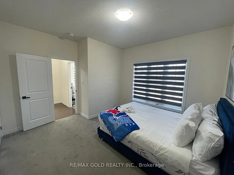 537 Veterans Dr — Photo 42