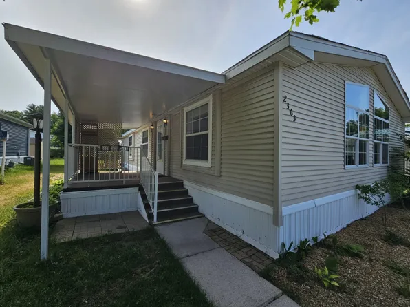2363 Leisure Ln #561, Traverse City, MI 49686