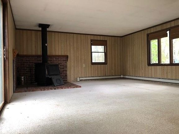3rd image of 118 Barry St