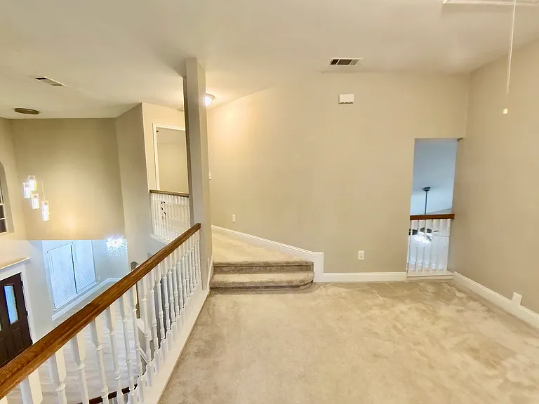 4304 Lone Rock Ct — Photo 5