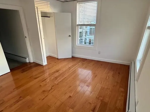 153 Oakland Ave #3B, Jersey City, NJ 07306