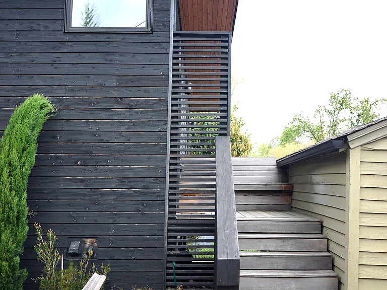 2847 NW Savier St #B — Photo 2