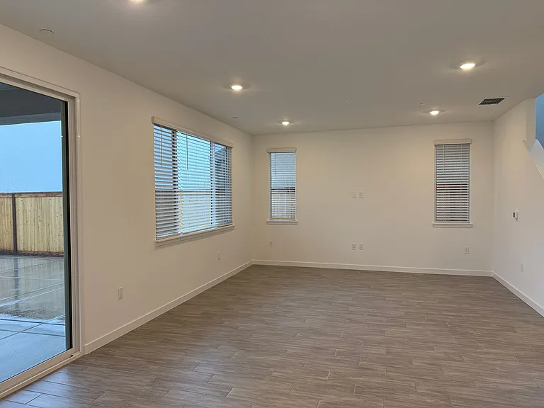 5919 Littlestone St — Photo 3