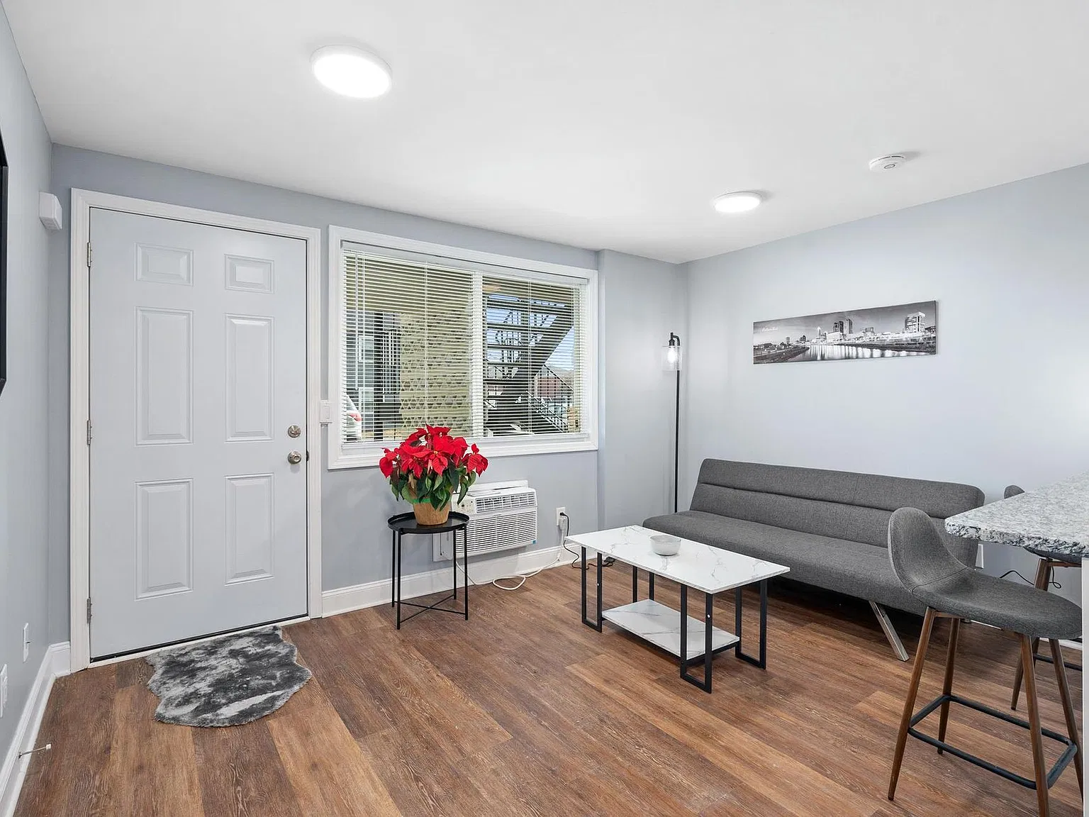 Riverview Apartments Located Near OSU Campus — Photo 4
