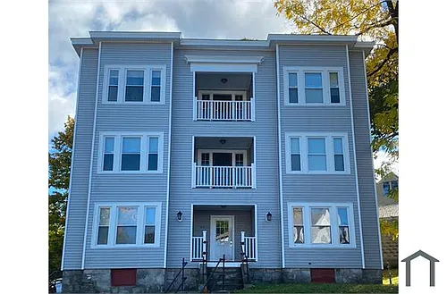 211 Dewey St Photo 1