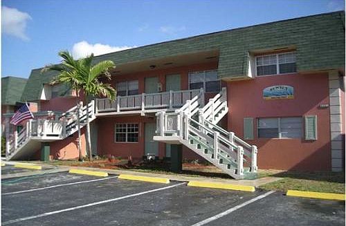 1st image of 6351 NW 11th St APT 10