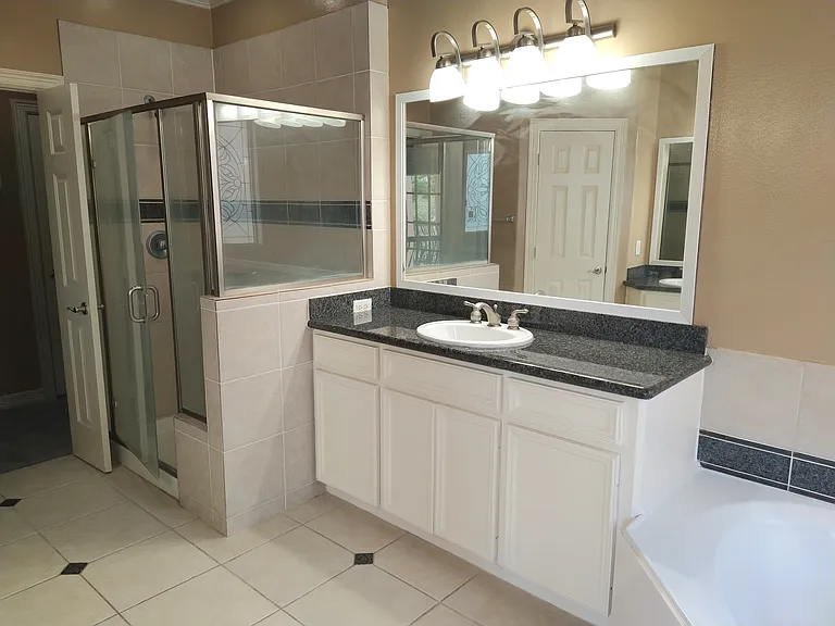 8006 Stoneyway Dr — Photo 18
