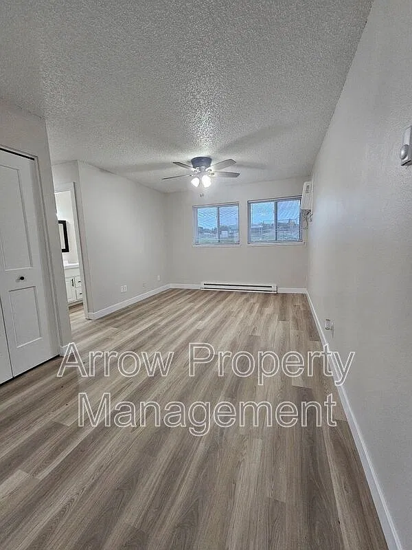 2 bed, 1.0 bath, $790 — Photo 2