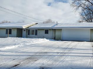 340 N 2nd St, Stanton, MI 48888
