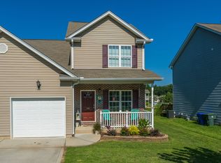 140 Ridge Bluff Rd, Mooresville, NC 28115