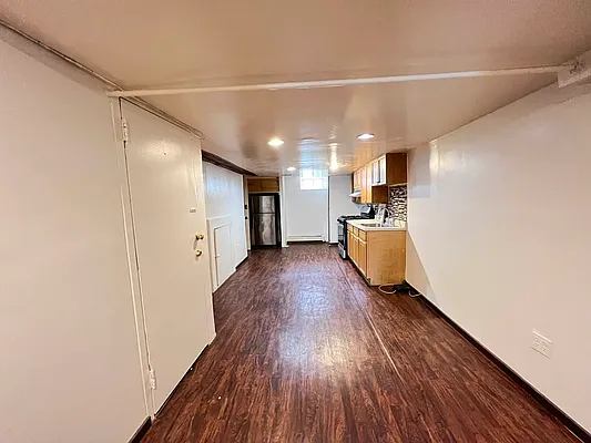 Rented by Paragon Real Estate Corporation | media 8