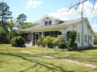123 S Broad St, Bowman, GA 30624