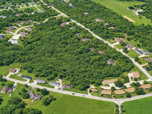 Shandell Dr, Bedford, IN 47421