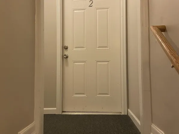 82 Poplar St #2, Wyandotte, MI 48192