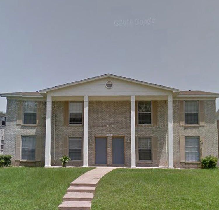 Apartment building