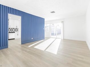 61 Suzy Ct, Las Vegas, NV 89110