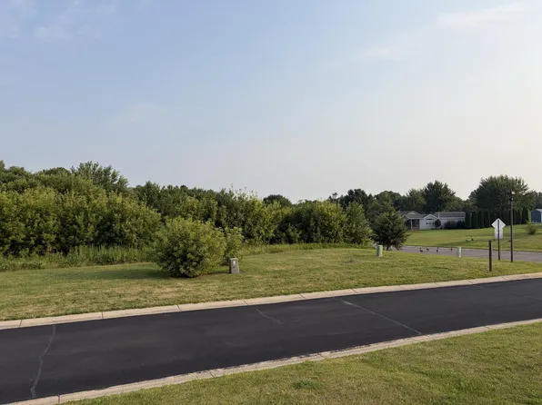 105 Highland Cir, Dassel, MN 55325