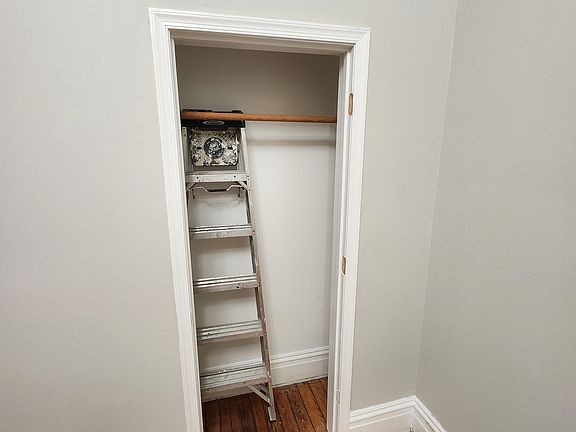 4th image of 2020 W Grace St #1