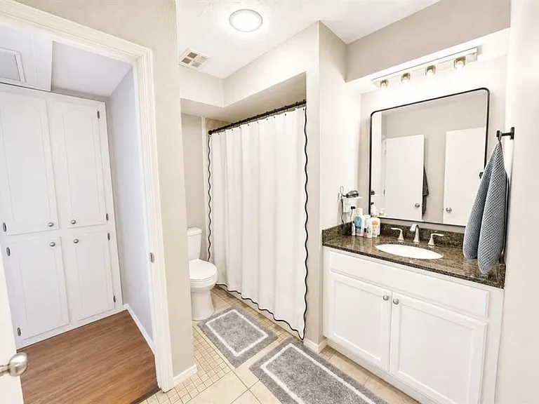6700 N Meridian Ave #B — Photo 4