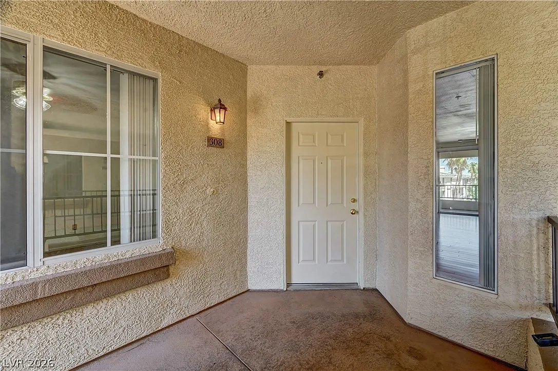2 bed, 2.0 bath, 962 sqft, $1,375 — Photo 3