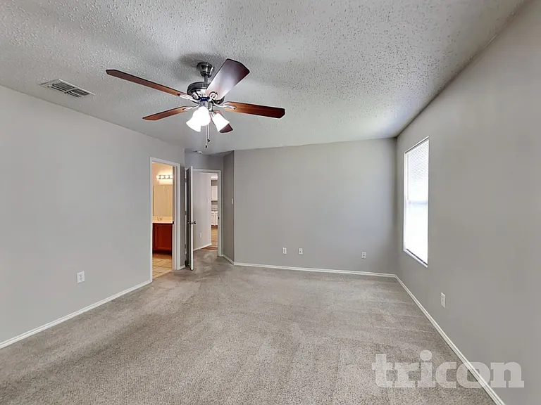 3032 Cesareo Dr — Photo 6