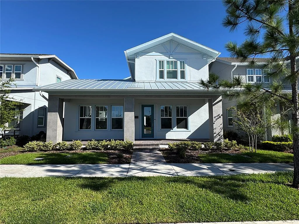 4 bed, 3.5 bath, 3000 sqft, $4,200 — Photo 1