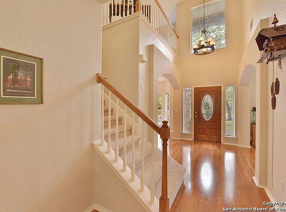 3rd image of 4521 Grand Forest Dr