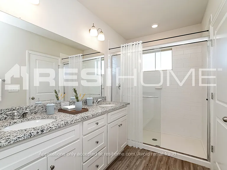 Groveparc Townhomes — Photo 25