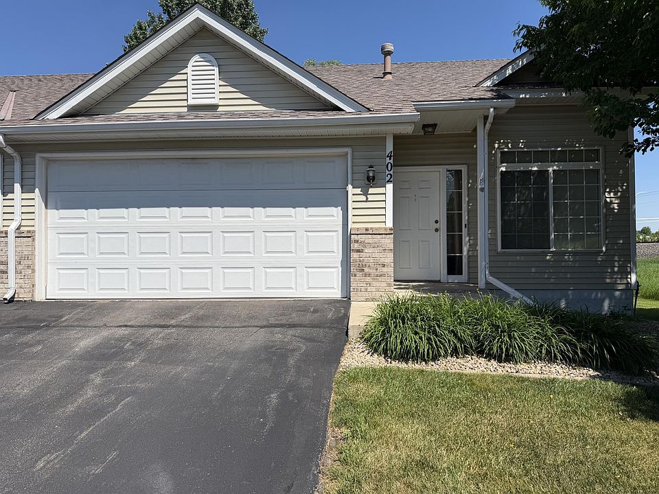 1st image of 402 Creekside Dr