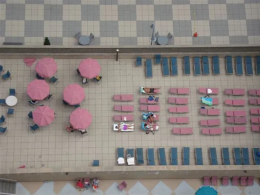 Sold by Benjamin Realty Since 1980 | media 25