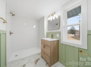 28 Central Ave, Granite Falls, NC 28630